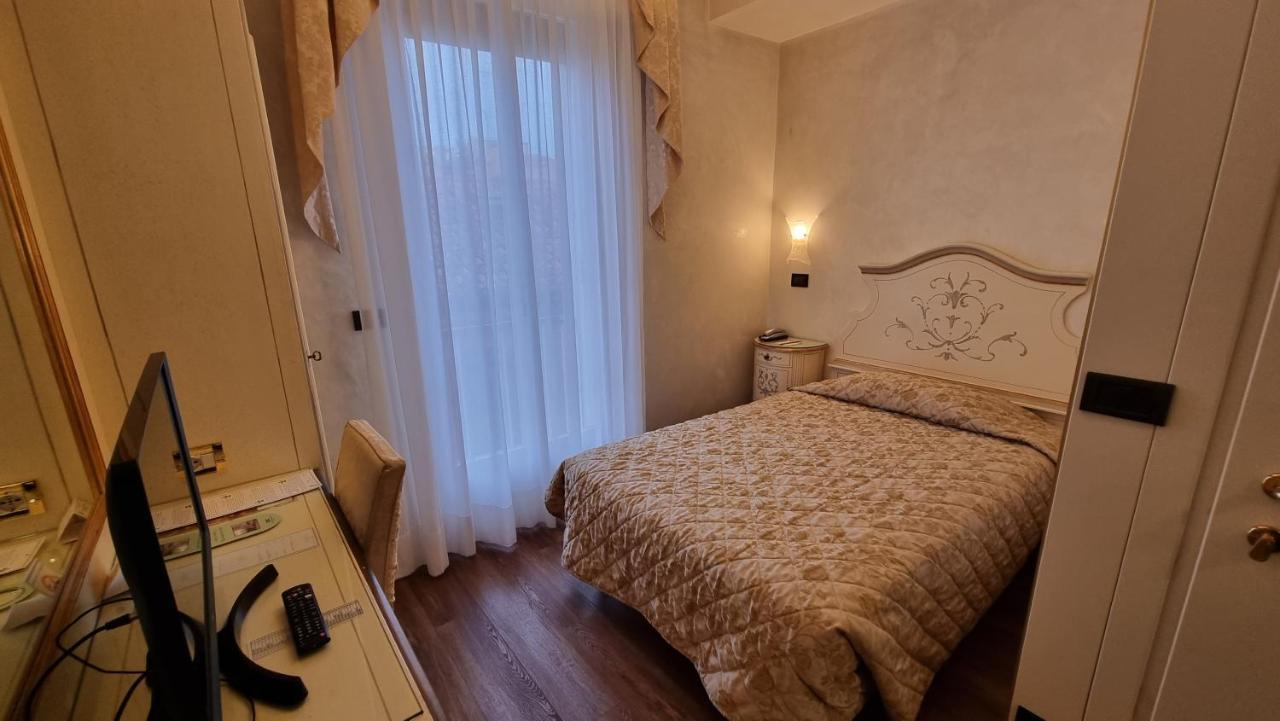 Hotel Carlton Capri Venice Ngoại thất bức ảnh