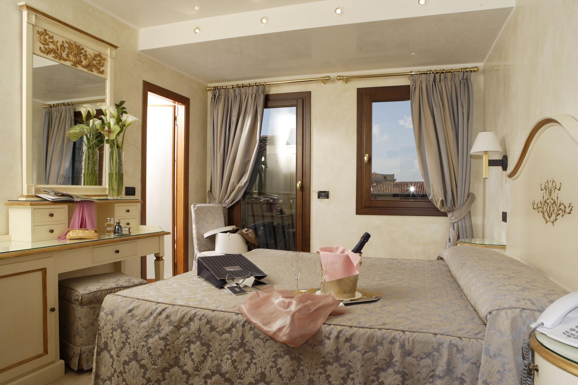 Hotel Carlton Capri Venice Phòng bức ảnh